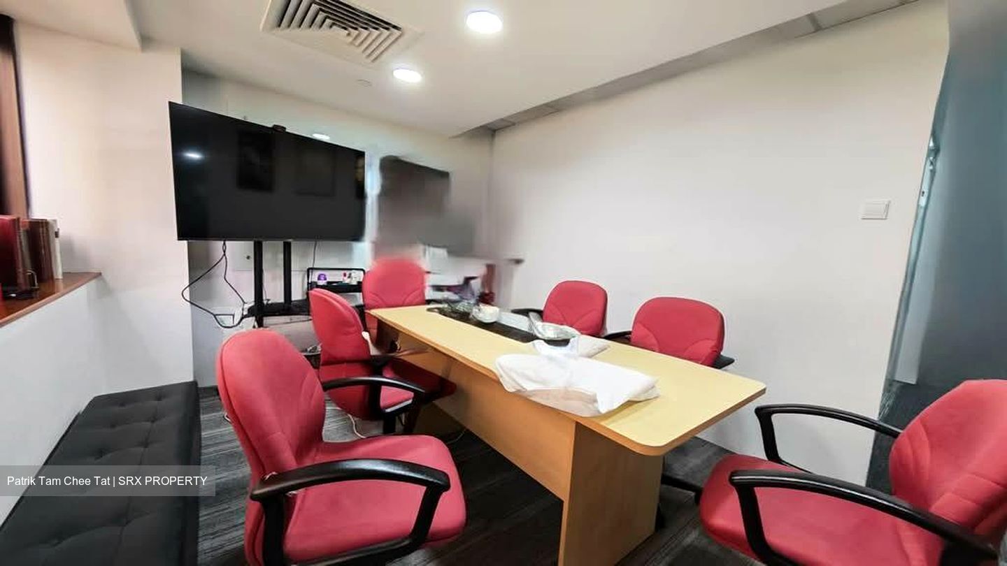 The Adelphi (D6), Office #605341901